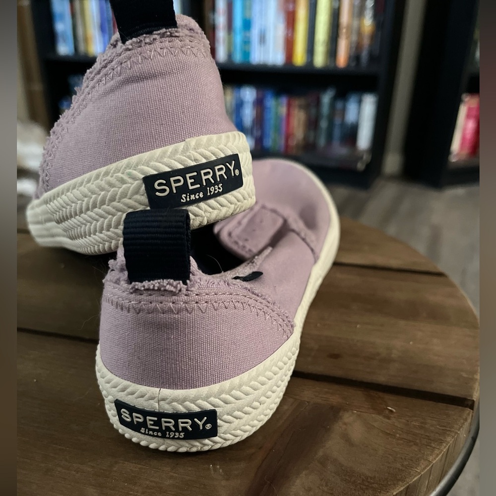 Sperry Top Sider slip on sneakers